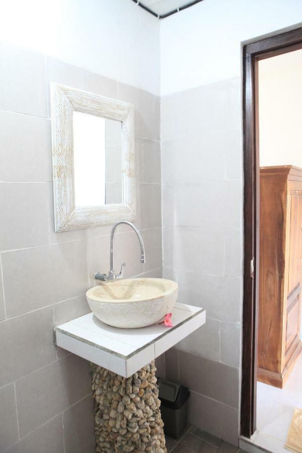 Готель Dayuh House Batumadeg Екстер'єр фото